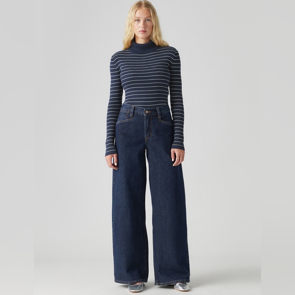 NWT Levi’s 94 Baggy Wide Leg Jean Size 25